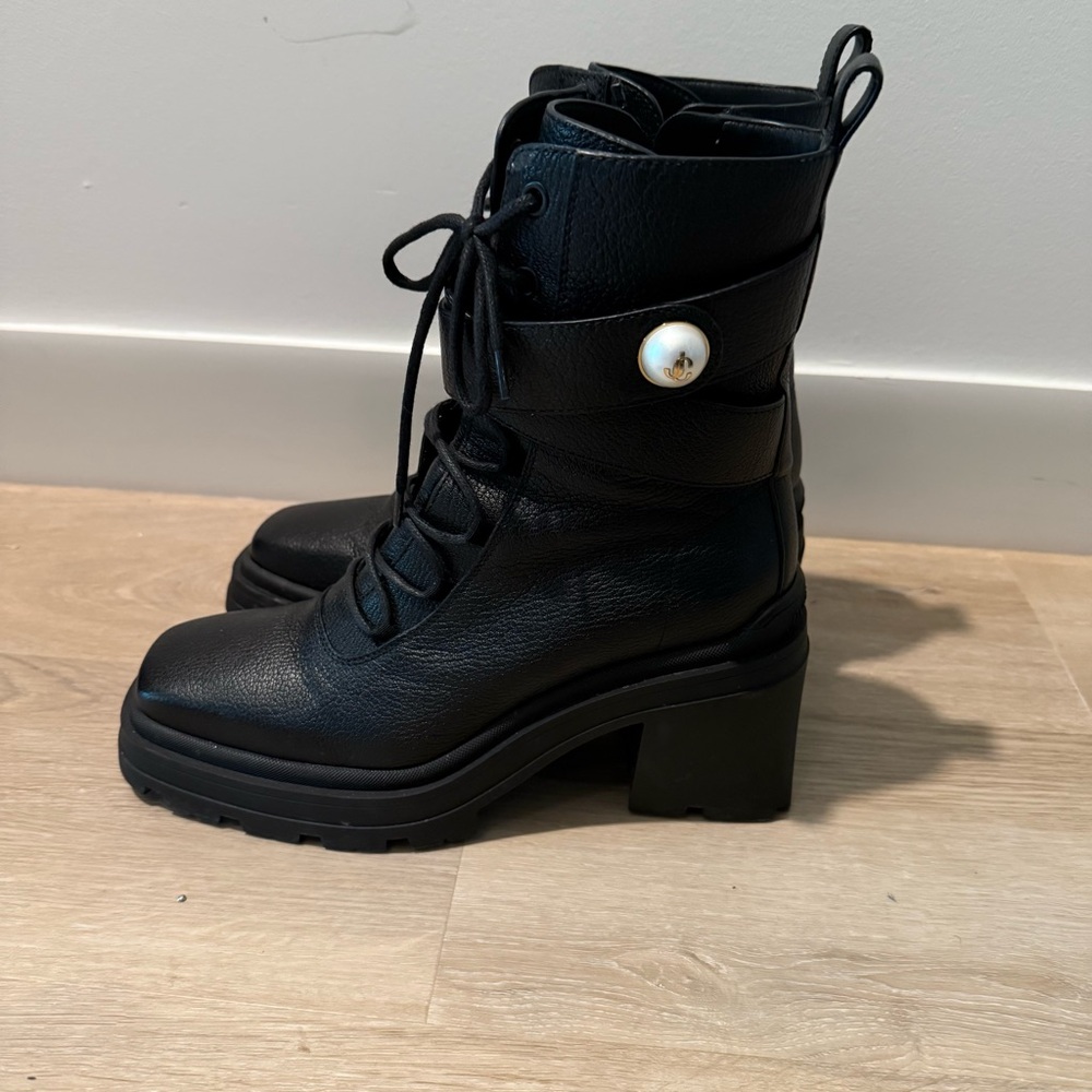 Black Women's Lace-Up Ankle Boots - Picture 3 of 7